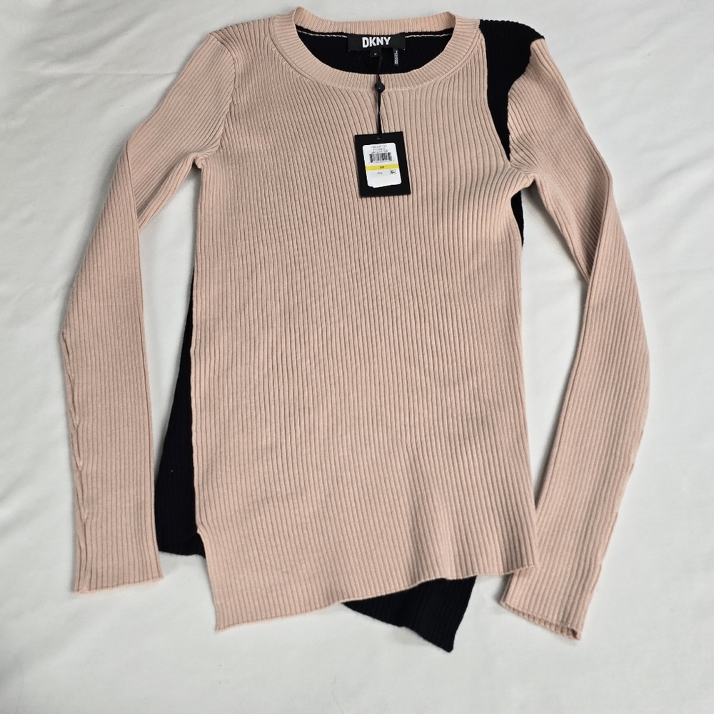 New DKNY Ribbed Assymetrical Ballet Style Fitted Top Size Medium Long Sleeve